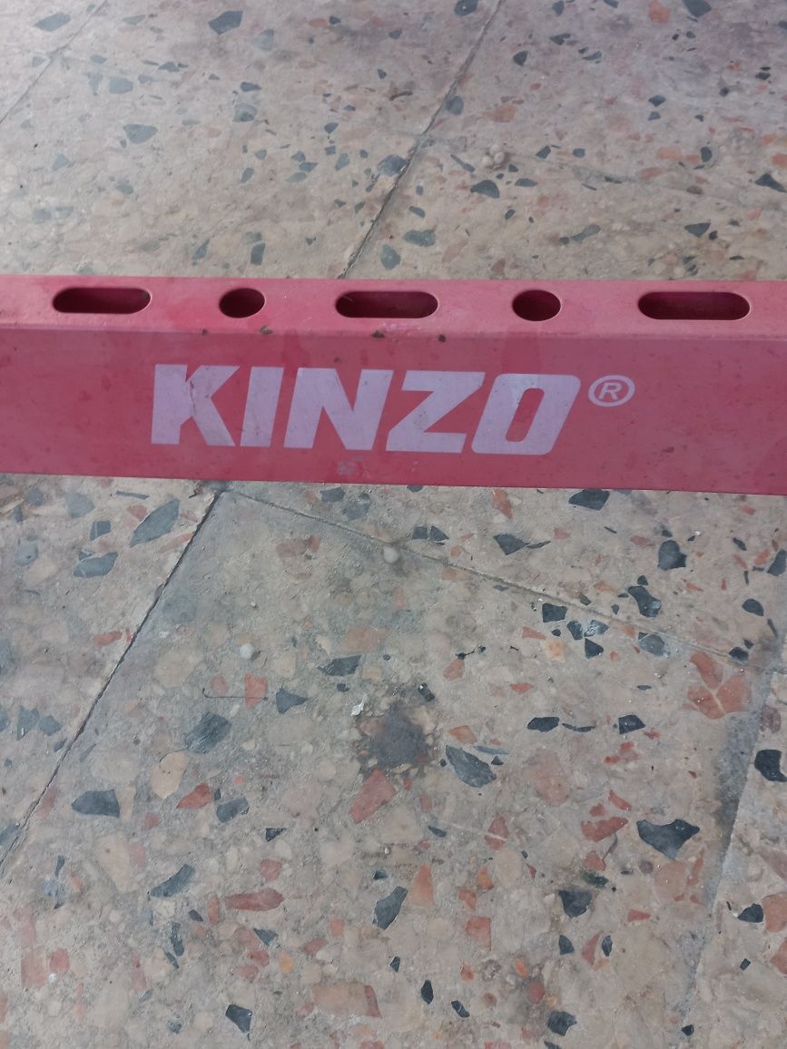 Bancada de trabalho regulável da Kinzo