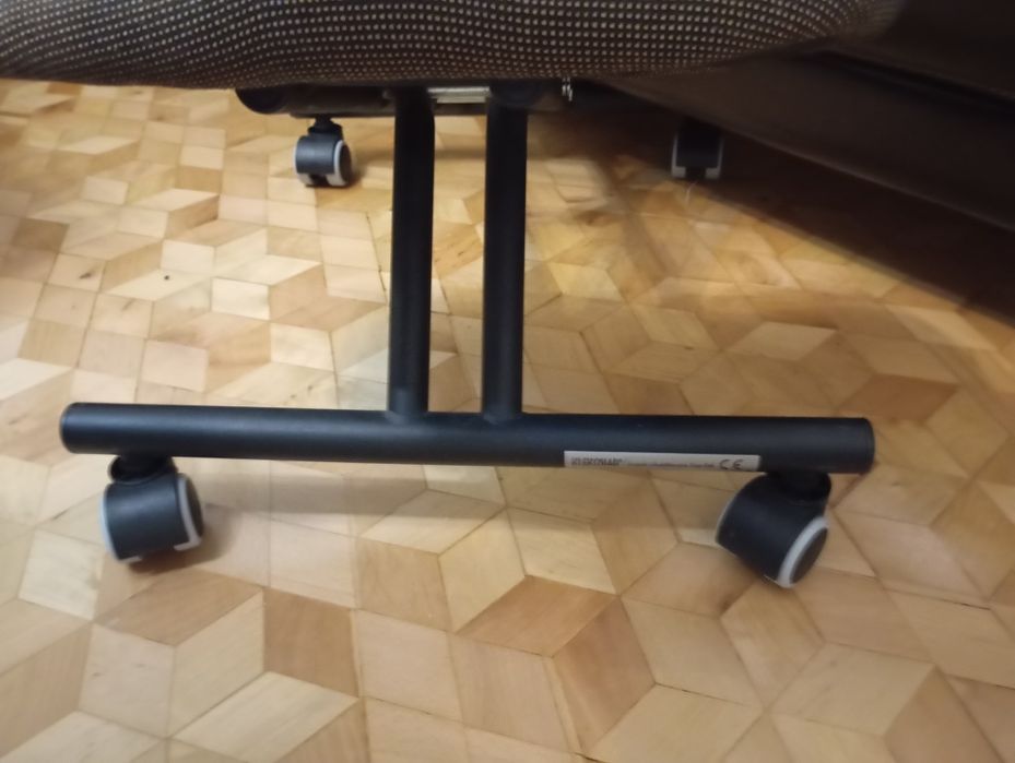 Klęcznik jak nowy
