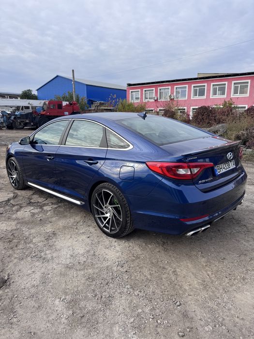 Hyundai sonata sport