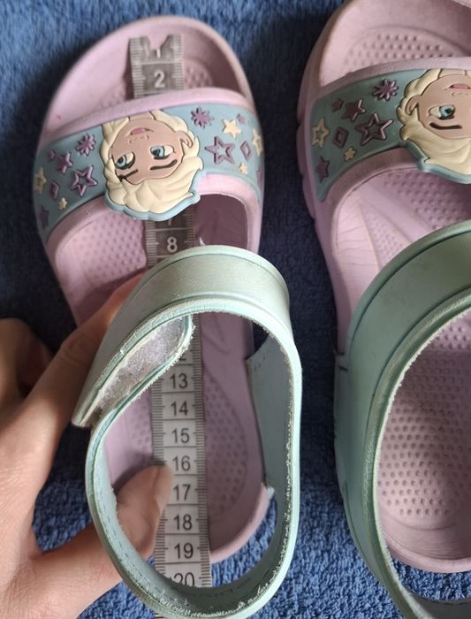 Sandały Frozen rozmiar 28