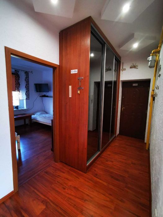 POKOJE I MIESZKANIA DO WYNAJĘCIA  30,00 ZŁ Bytom Radzionków Tarnowskie