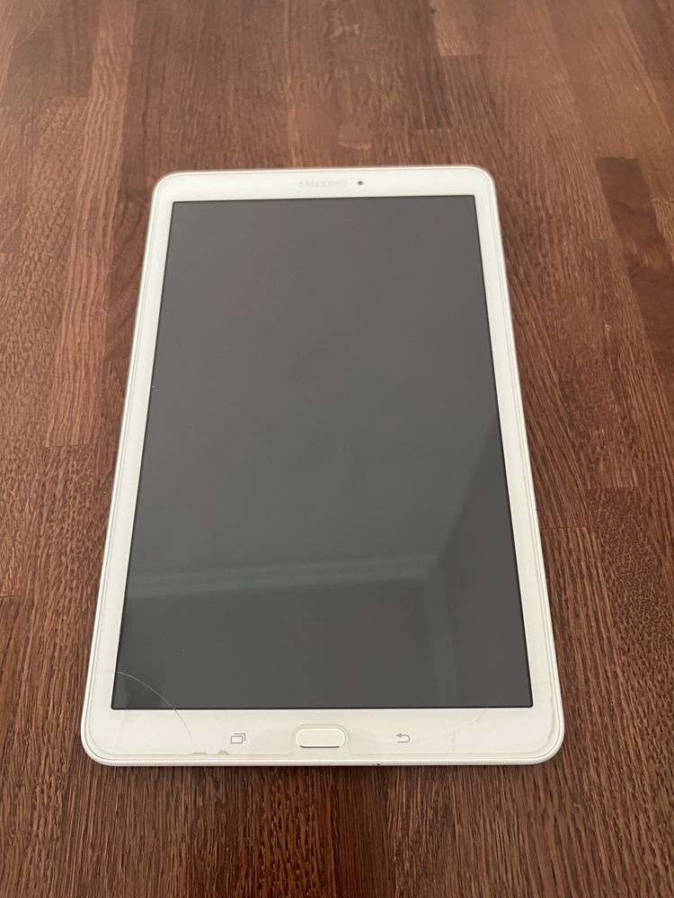 Samsung Galaxy Tab E,планшет