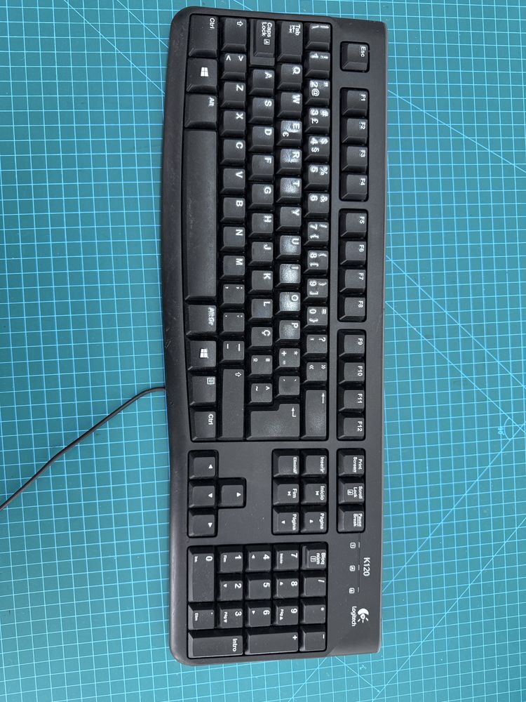 Periféricos Logitech