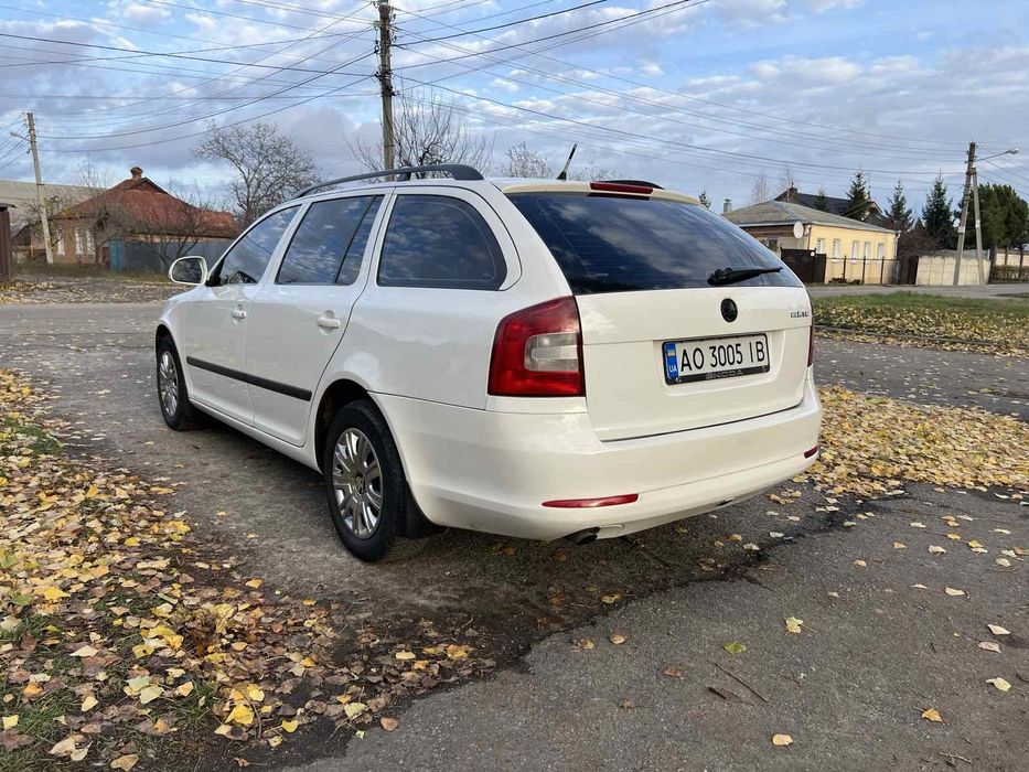 Skoda Octavia A5 2012 год 1600 газ/бензин mpi с механикой