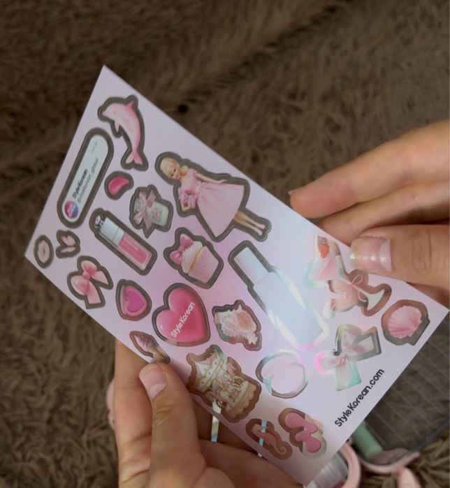 Zestaw miniaturek koreańskich kosmetyków na podróż(testowania)