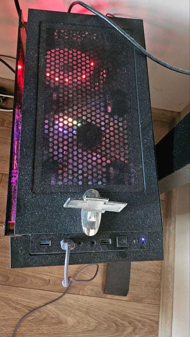 Системний блок  1070TI + i7 9700 + 32 RAM DDR 4