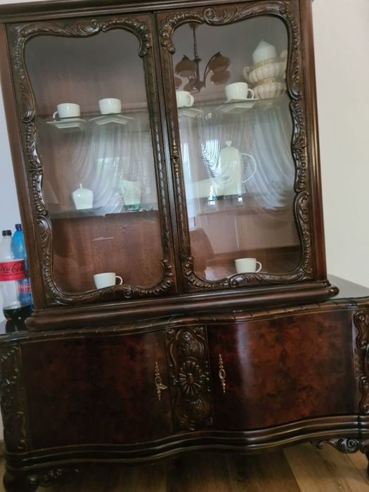 Kredens witryna komoda na lwich łapach