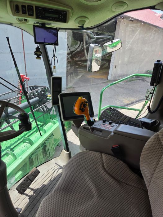 John Deere T660I