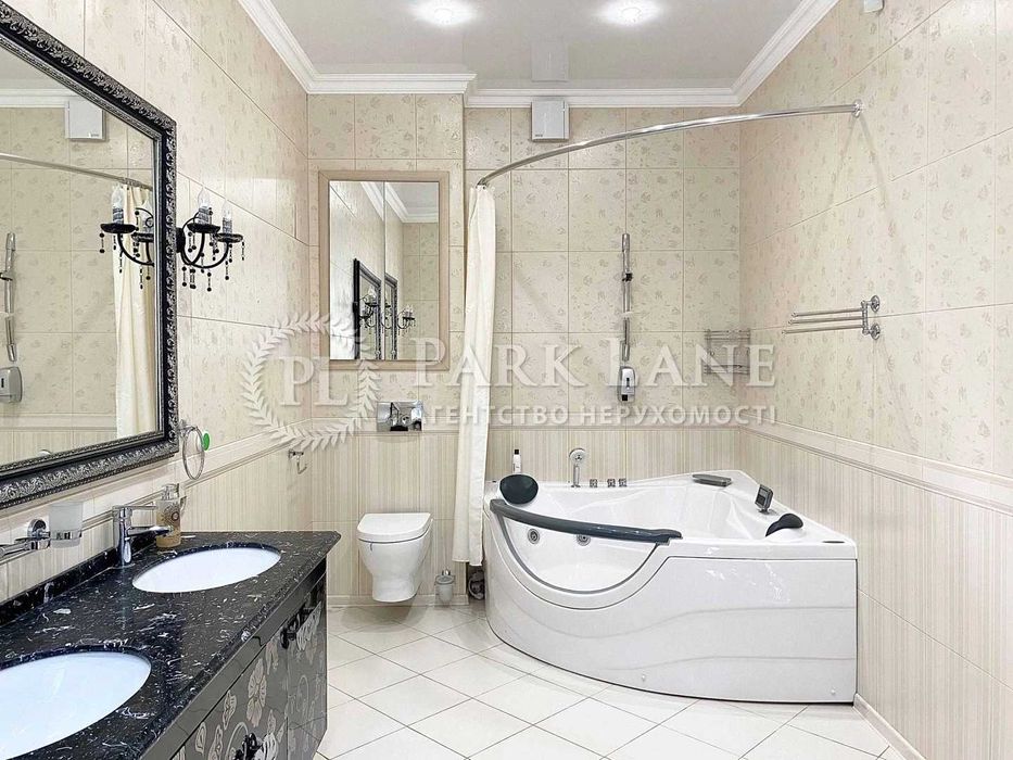 Оренда будинку з басейном. Козин. 4 спальні. 13 соток землі.