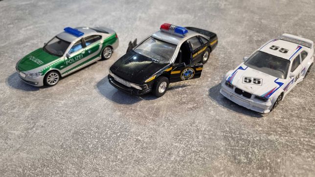 Auta, policja, wyścigówka, autka metalowe