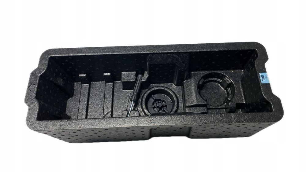 KIA RIO IV V KUWETA SEGREGATOR HAK SCHOWEK BAGAŻNIKA 17-24