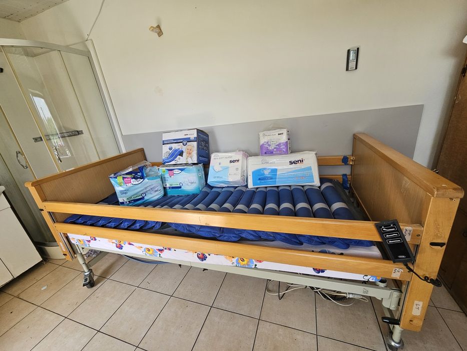 Łóżko szpitalne elektryczne