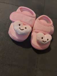 Buciki niemowlęce różowe