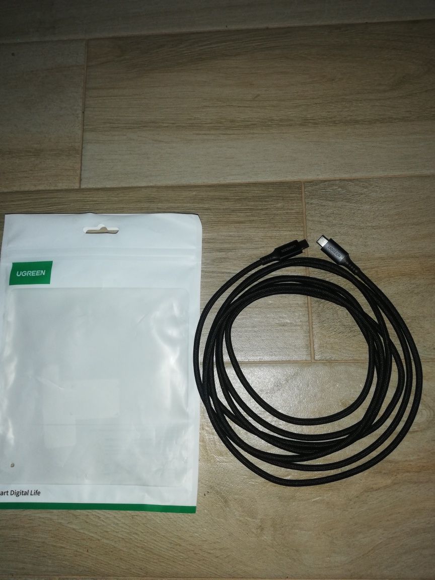 Kabel USB-C do USB-C UGREEN 3m (czarny).