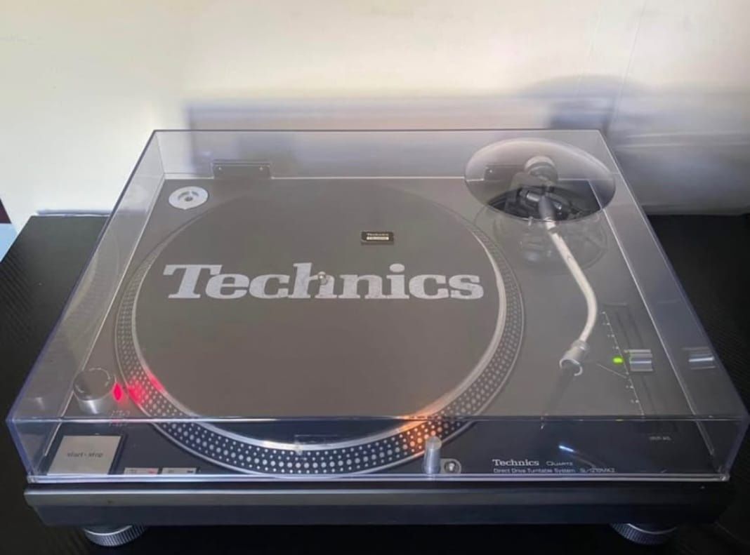 Technics sl-1210mk2