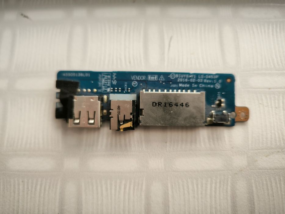 Lenovo yoga Y520 на відновлення, запчастини