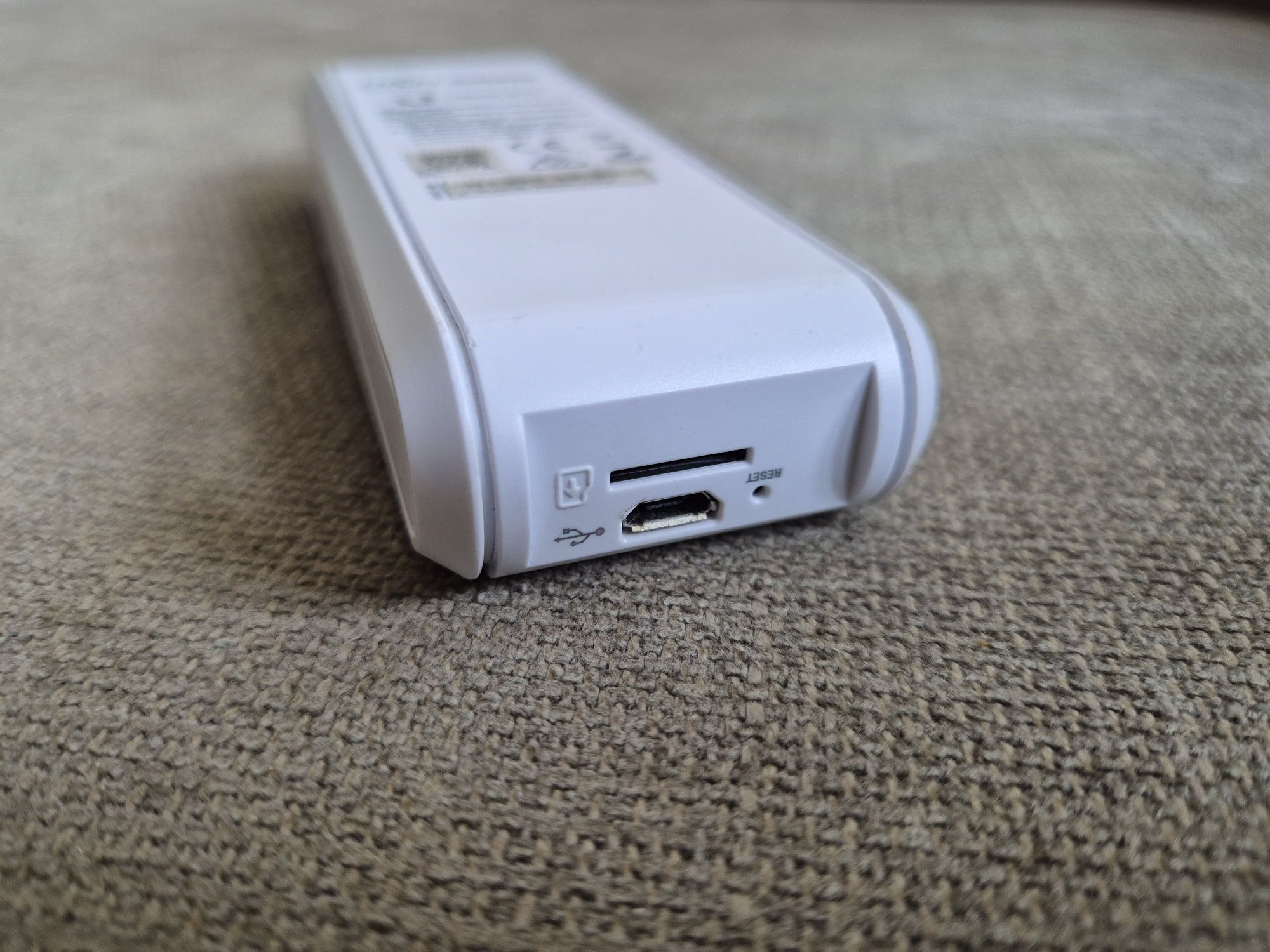 WiFi точки  з дальнім радіусом Ubiquiti UniFi 6545A UAP AP-LR.