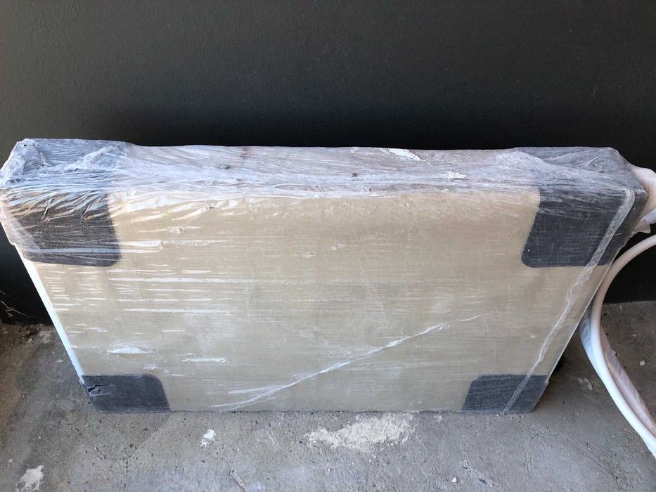 Продам радиатор металлический 80 см новый