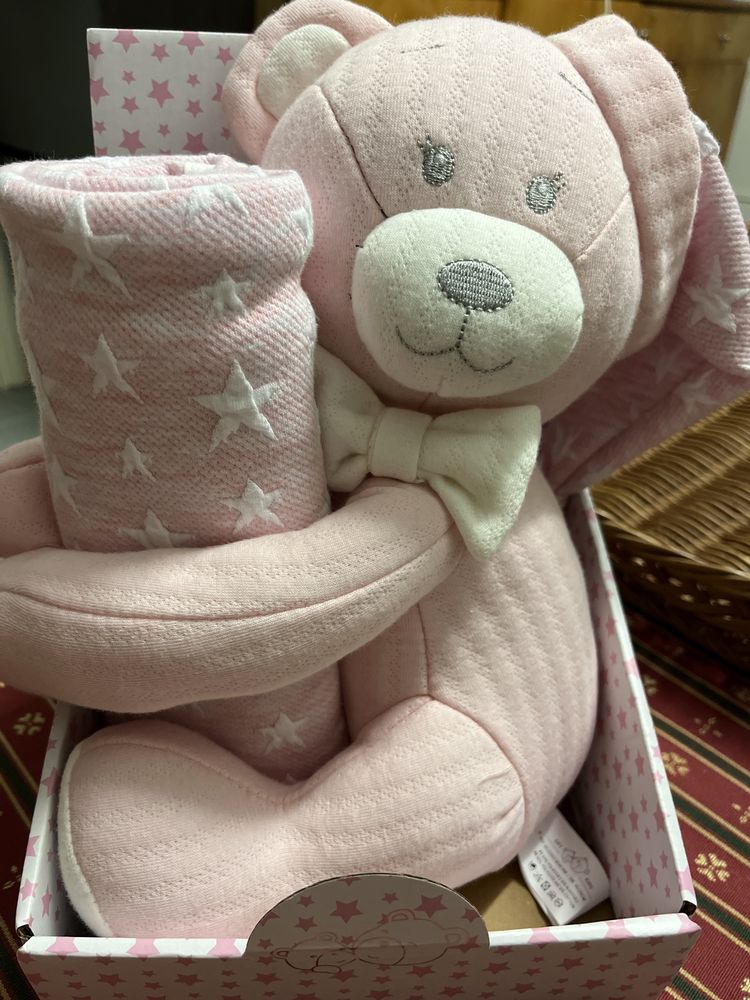 Urso cor de rosa com manta NOVO na caixa