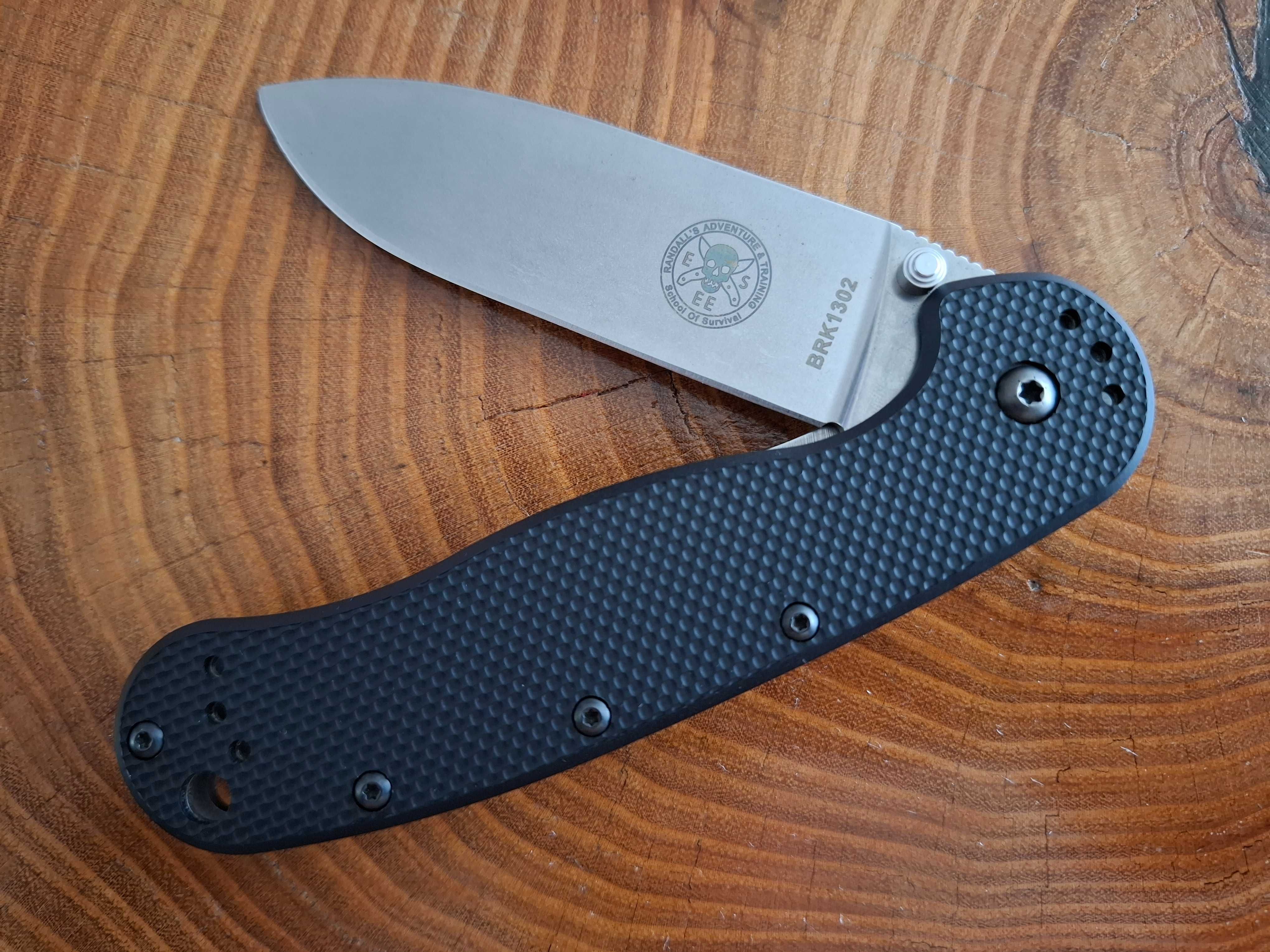 Nóż ESEE Avispa D2