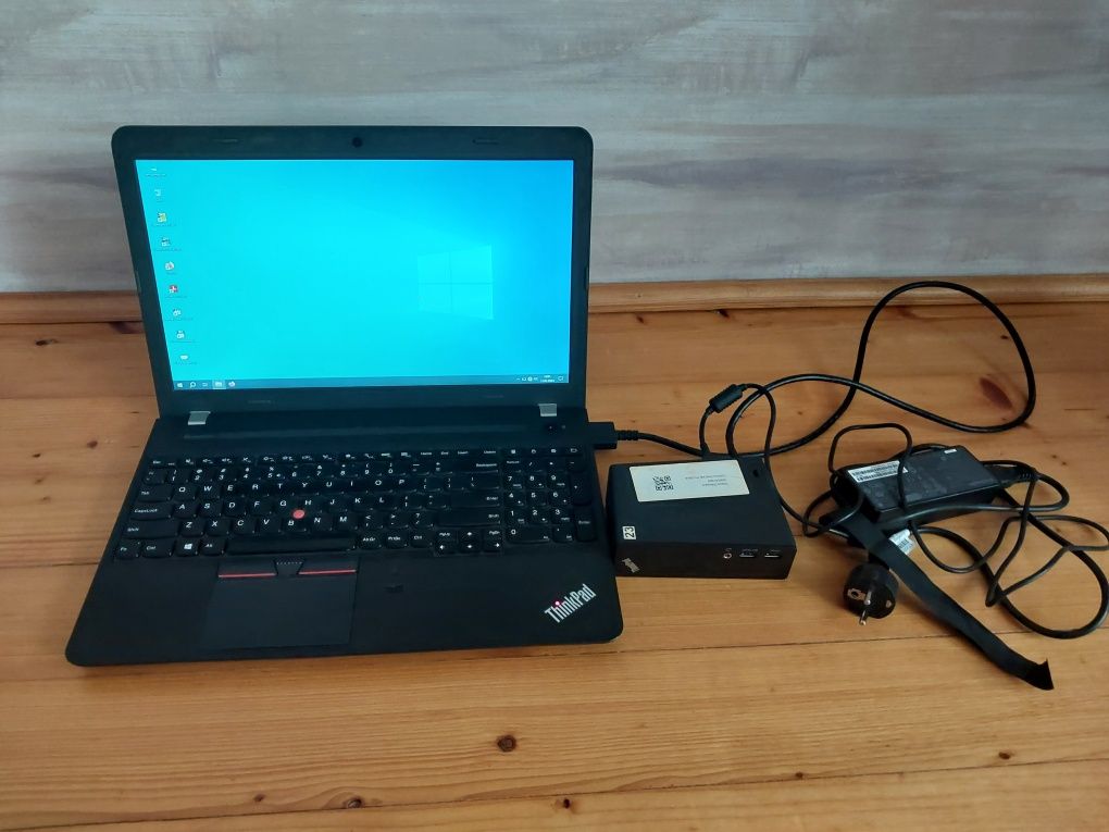 Laptop LENOVO E550 i7-5500/16gb RAM,Win 10/ssd 250gb +Stacja dokująca