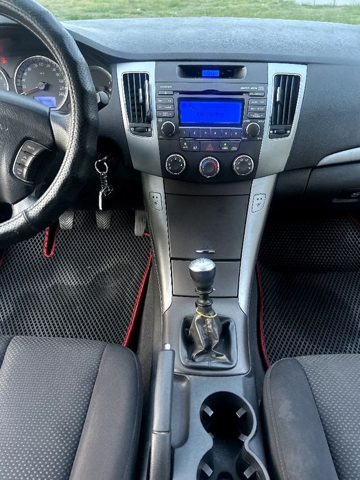 HYUNDAI SONATA 2.0 газ/бенз