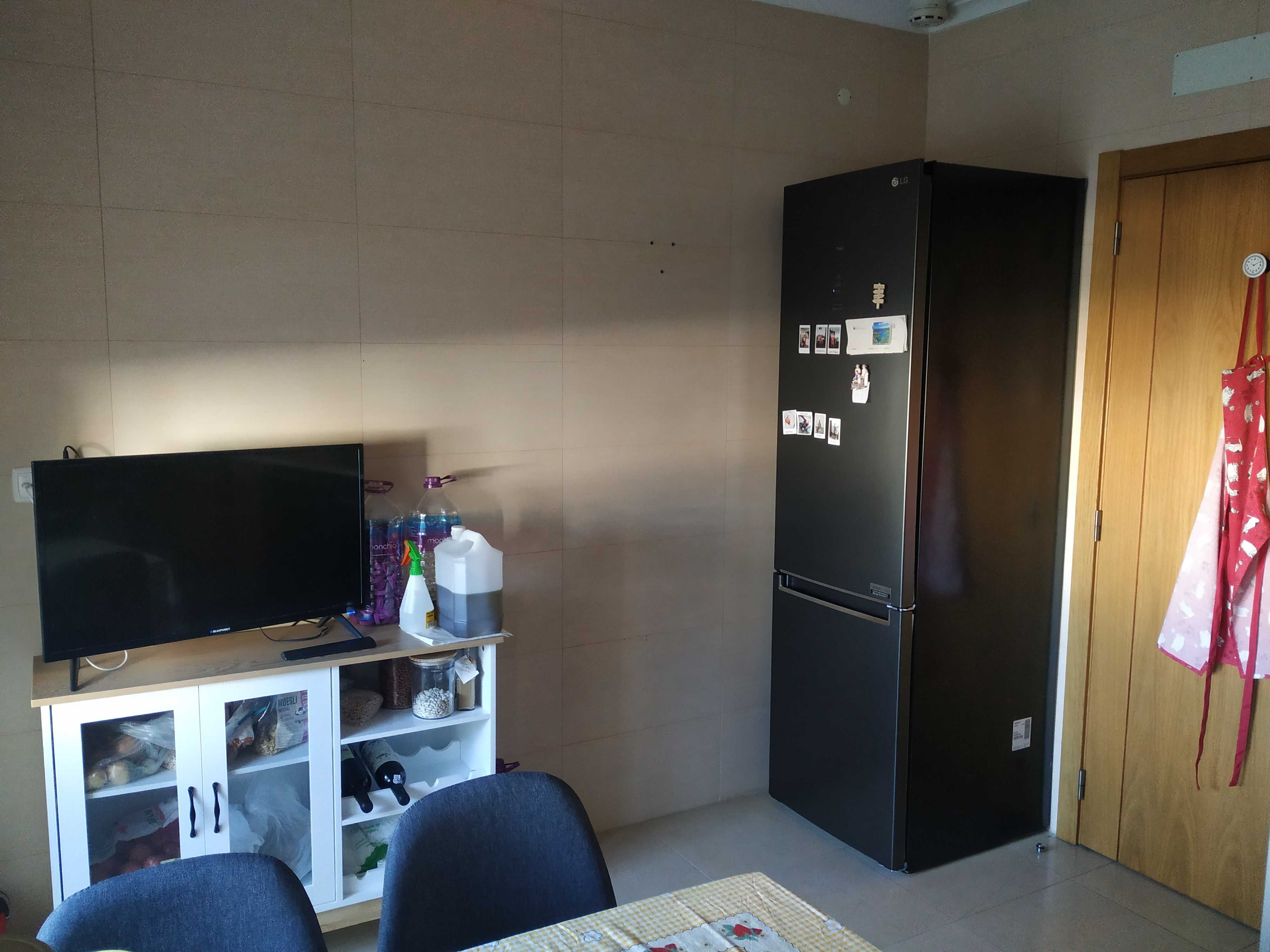 Arrendamento de apartamento t2 na rua Tó Quim Barreto, 3