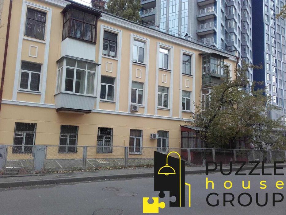 Продаж Комерційного приміщення 100,9м2, Маккейна Джона 9