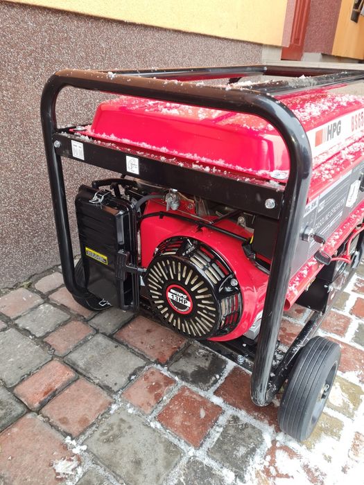 Продам генератор 5.5 кв реальних