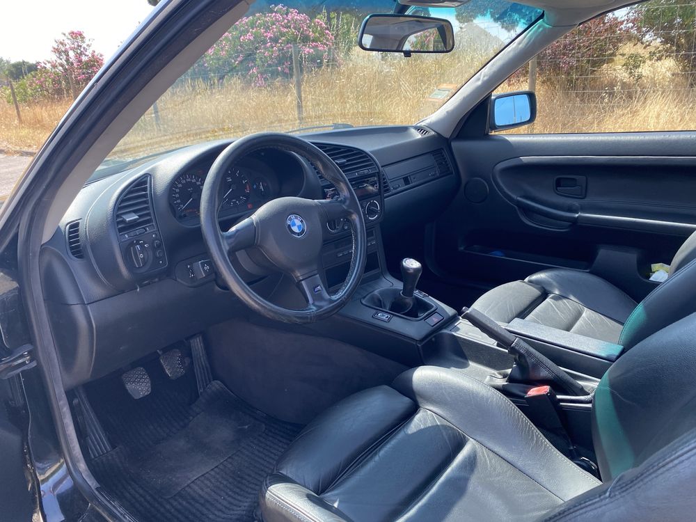 BMW 318is pack m interior