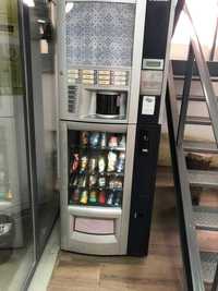 Maquina vending saeco