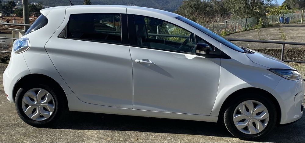 RENAULT ZOE - 27000 kms