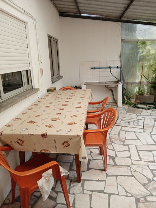 Arrendo casa  mobilada em Barreiros Leiria
