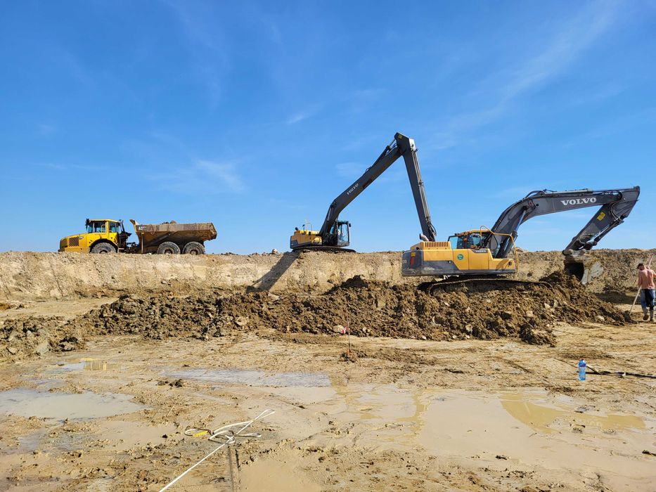 Usługi koparką kołową, gąsienicową