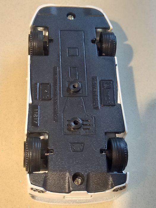 Bburago FERRARI F50 model metalowy 1/43