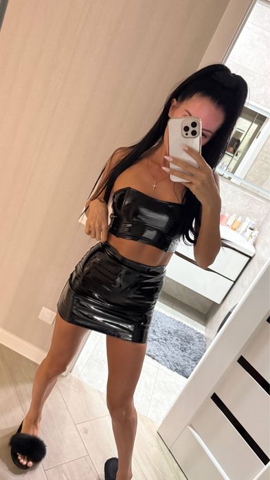 Новая юбка лаковая Lior