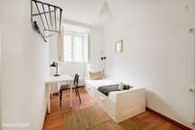 745441 - Quarto com cama de solteiro em...
