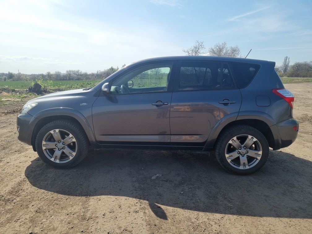 Toyota Rav 4 (Тойота рав 4)