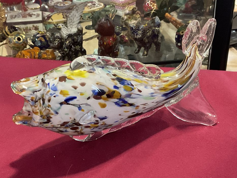 Peixe vidro pintado com 22 cm.      Mais anúncios abaixo