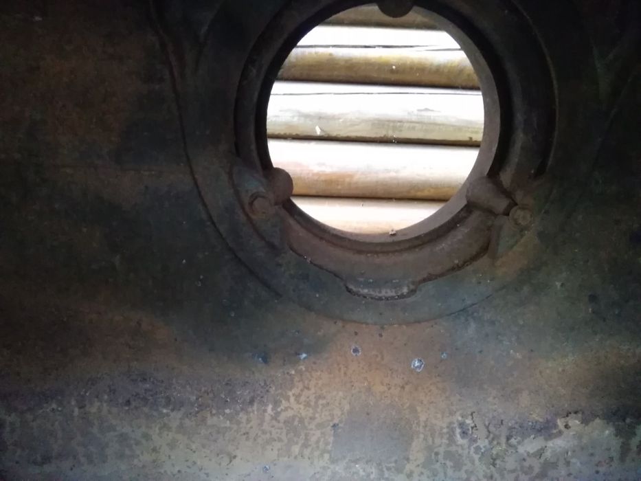 Kominek żeliwny ozdobny