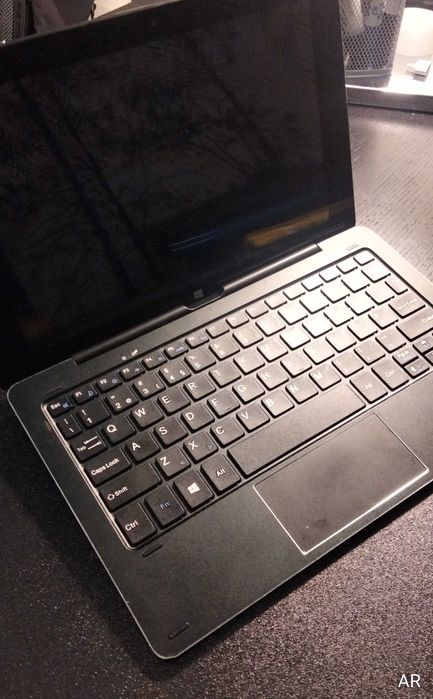 Vendo Computador Laptop Híbrido Kubo KB710