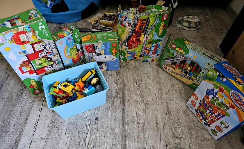 Posiadam na sprzedaż duży zestaw lego Duplo