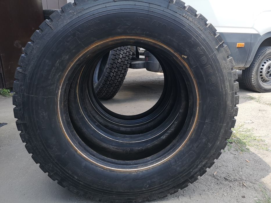 Opony ciężarowe 275/70/22,5 Michelin XDE 2+ 2szt