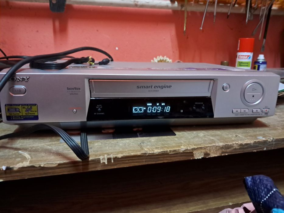 Odtwarzacz VHS sony z pilotem  działa świetnie