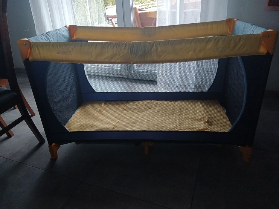 Łóżeczko turystyczne