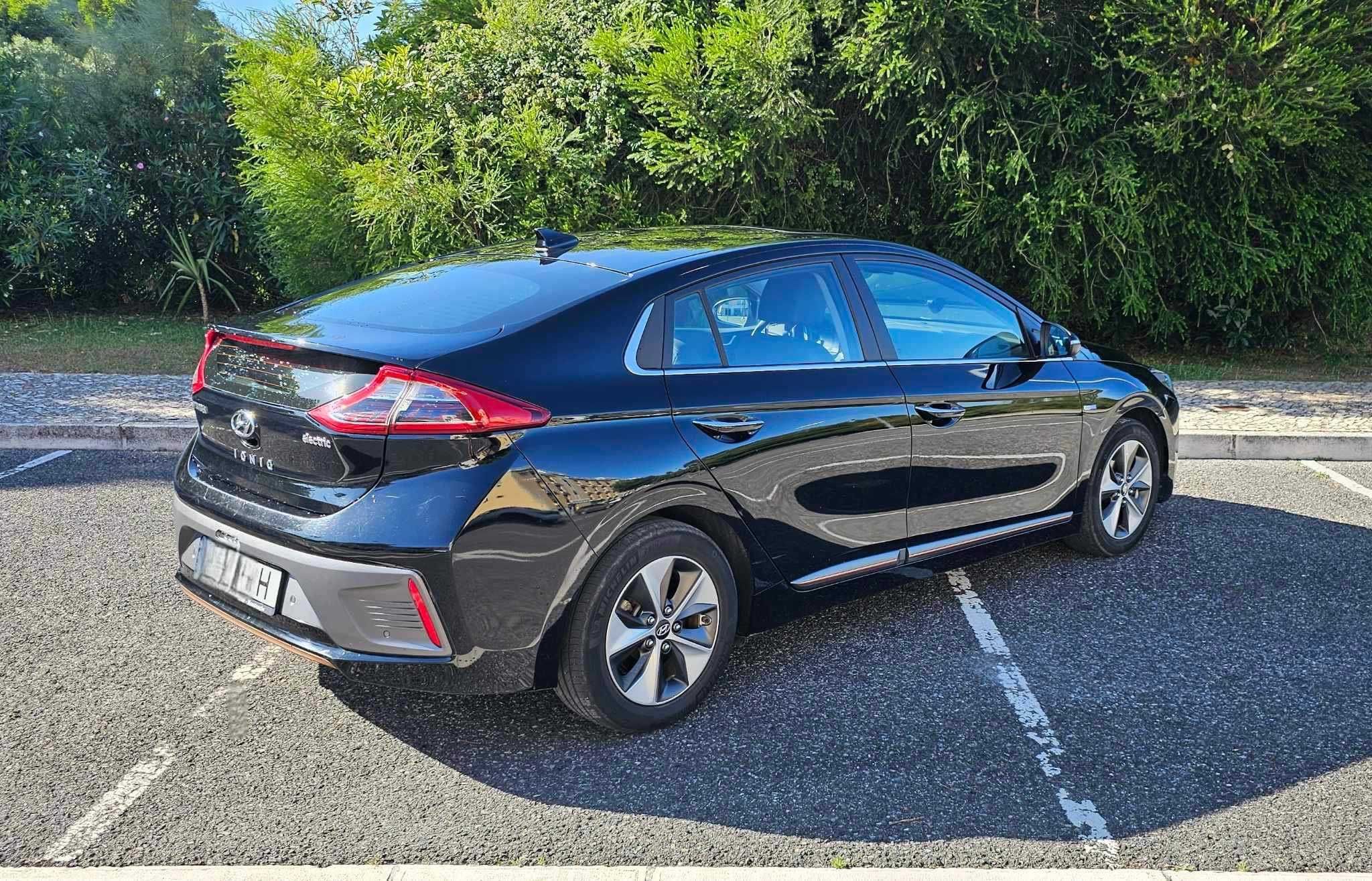 Hyundai IONIQ 28kW Premium