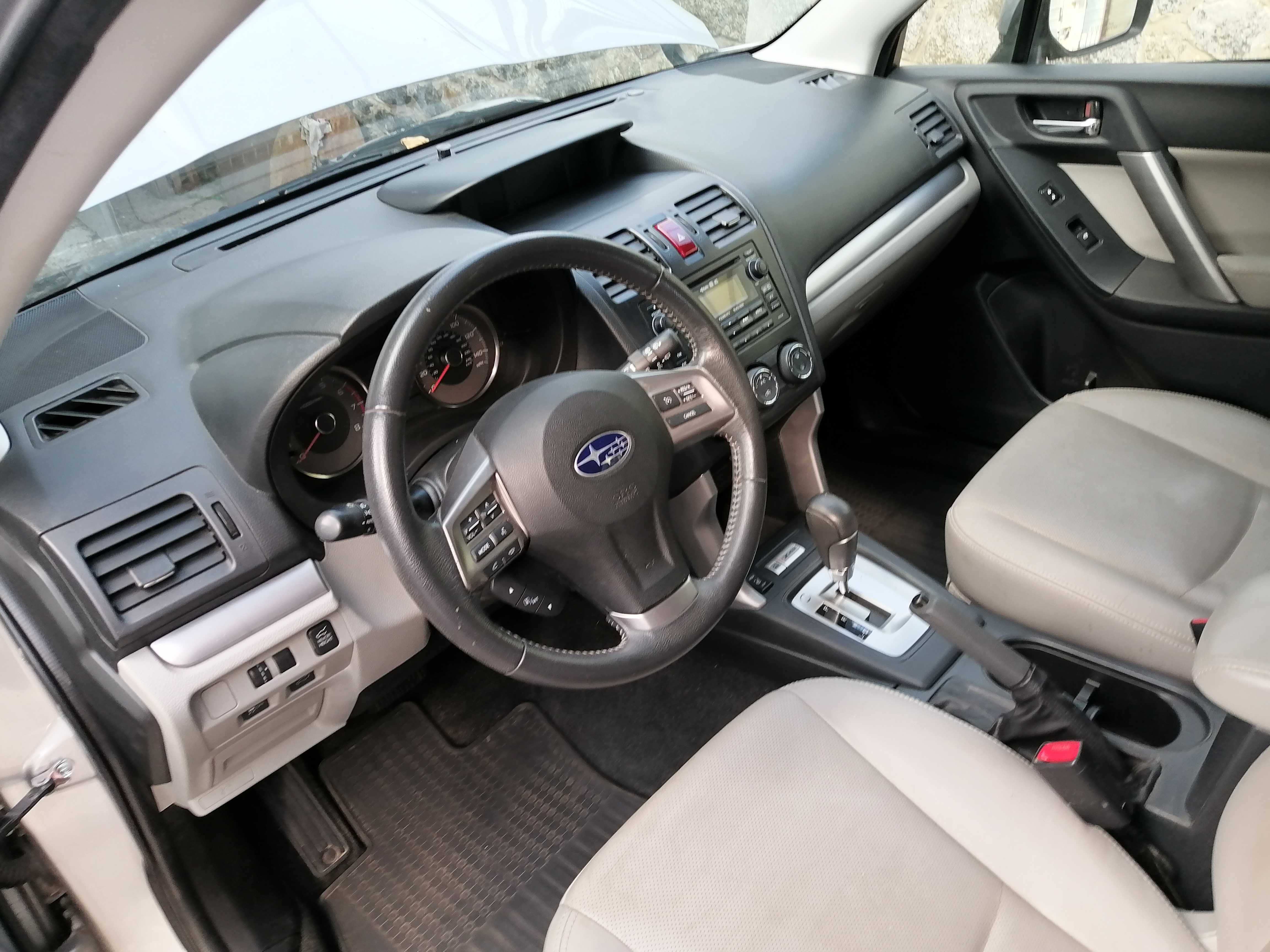 Продам Subaru Forester (SJ) 2.5  PREMIUM 2015