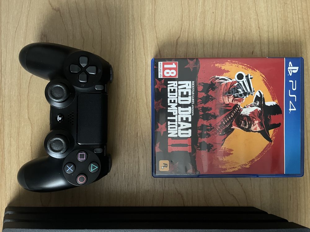 PS4 C/ Comandos e Jogos como novo