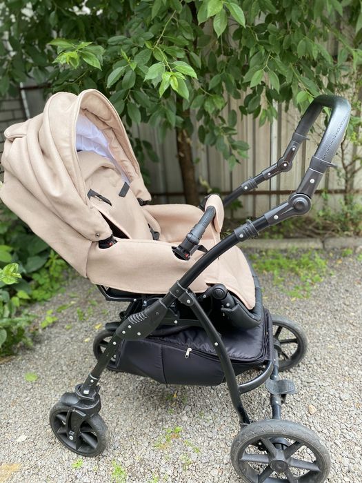 Продам коляску  Viktoria Gold Clasicc