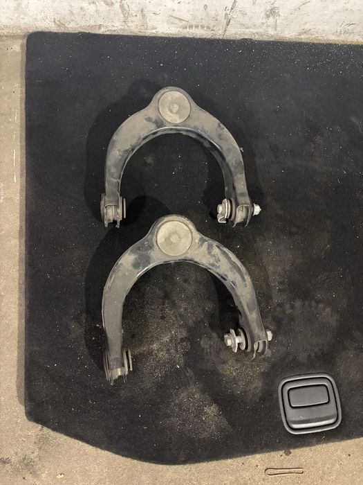 Wahacz górny Jeep Grand Cherekoee wk2 lift